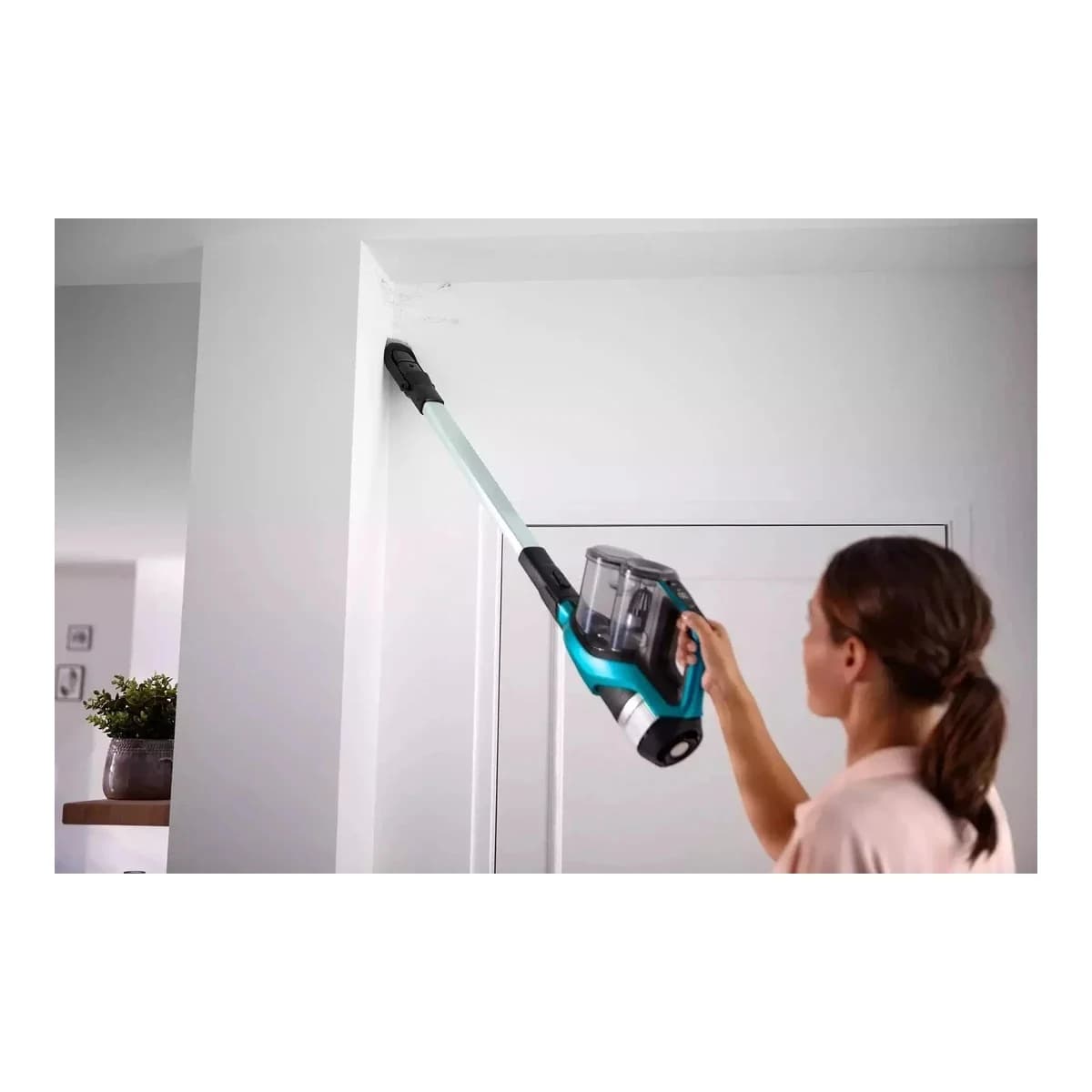 PHILIPS Usisivac FC69041 SpeedPro Max Aqua 3-u-1 Bežični