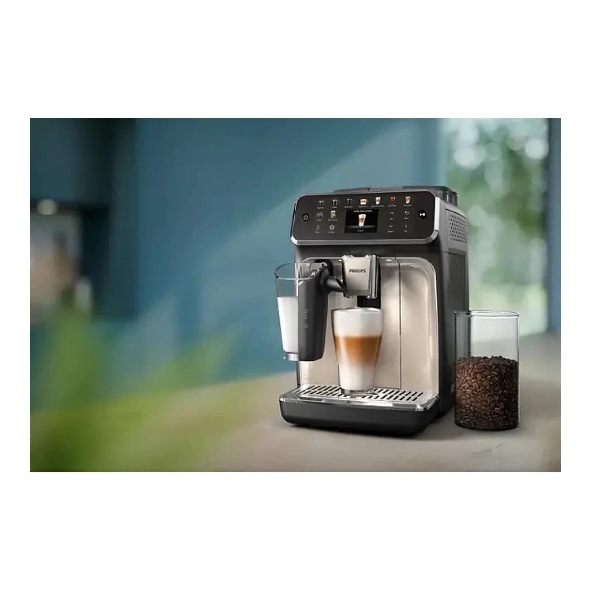 PHILIPS Aparat za kafu EP5547/90 LatteGo, 20 Napitaka, SilentBrew, Keramički mlin, AquaClean filter