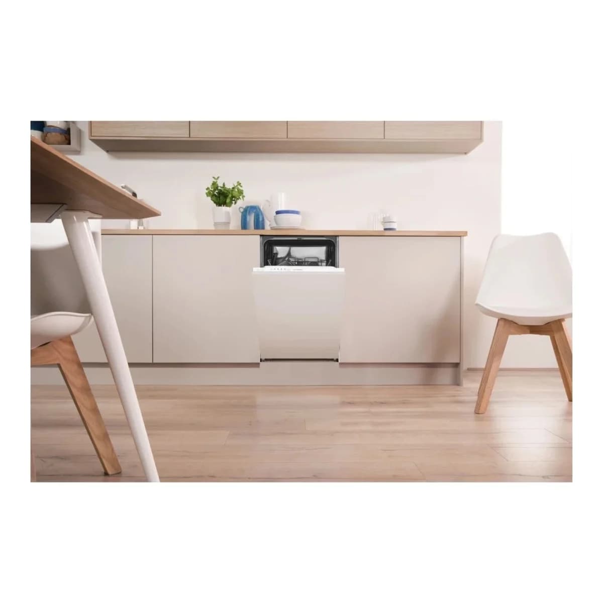INDESIT Mašina za suđe DSIE 2B19, 45cm, Ugradbena, F klasa, 49 dB