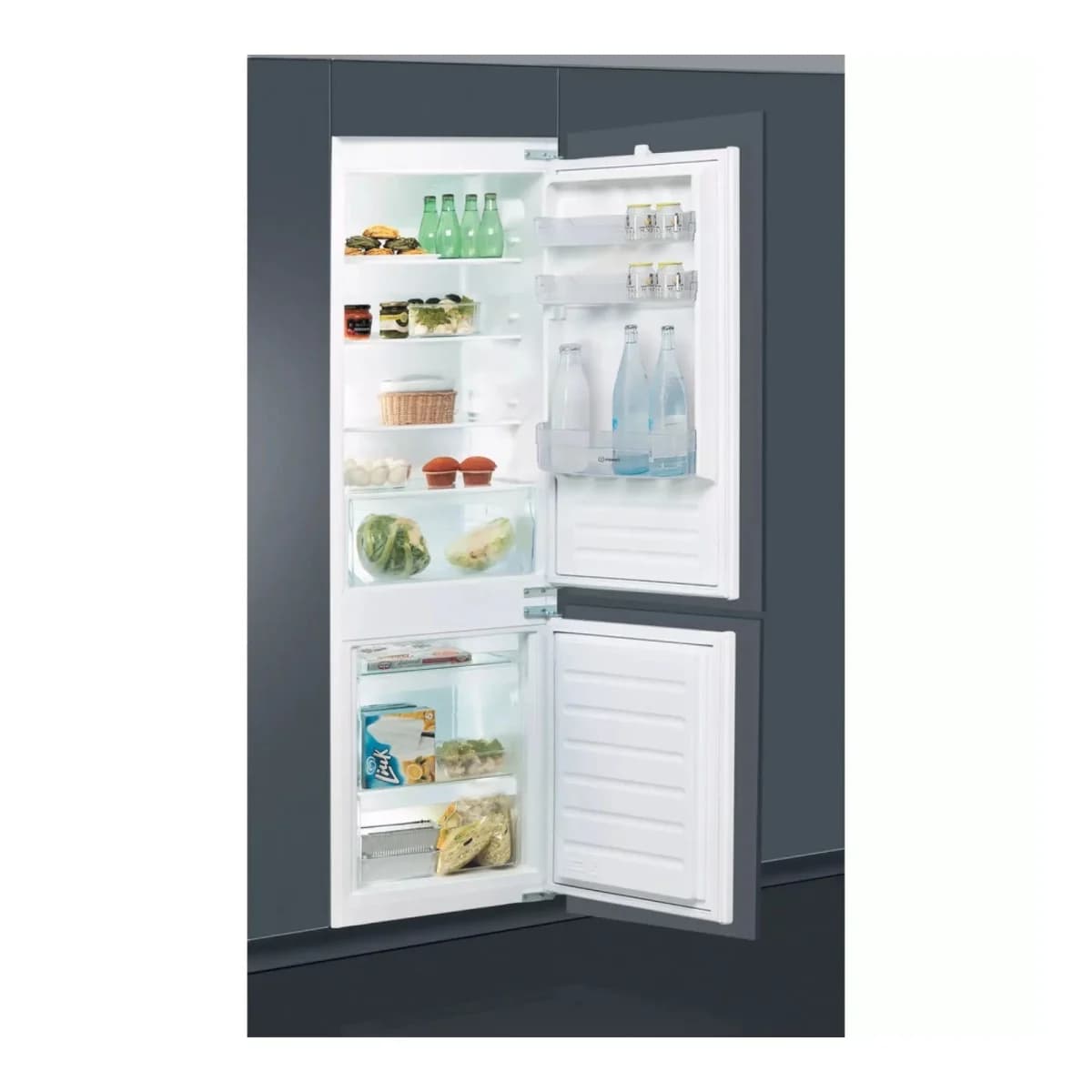 INDESIT Ugradbeni frižider B 18 A1 DI, Visina 177 cm, Zapremina 194L/79L, Nivo buke 35 dB, Energetska klasa F