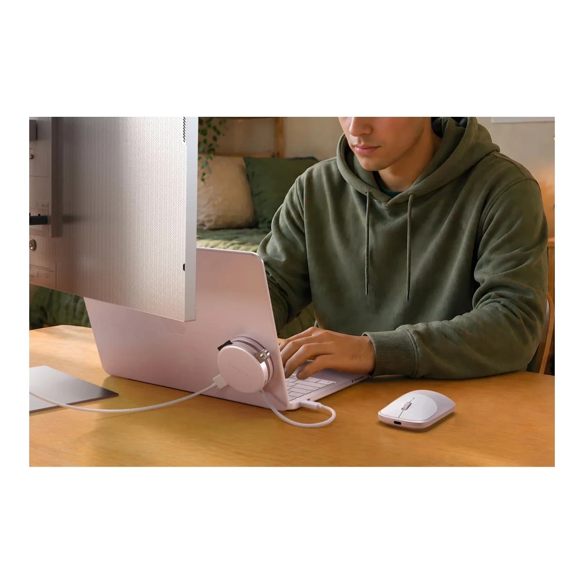 SATECHI USB-C Adapter On-the-Go 5-in-1 Multiport, HDMI 4K 60Hz, USB-C PD 60W, SD čitač kartica, Blush