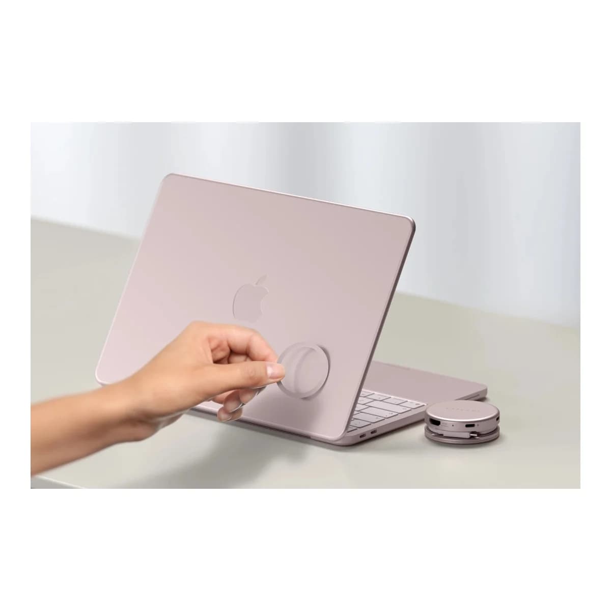 SATECHI USB-C Adapter On-the-Go 5-in-1 Multiport, HDMI 4K 60Hz, USB-C PD 60W, SD čitač kartica, Blush