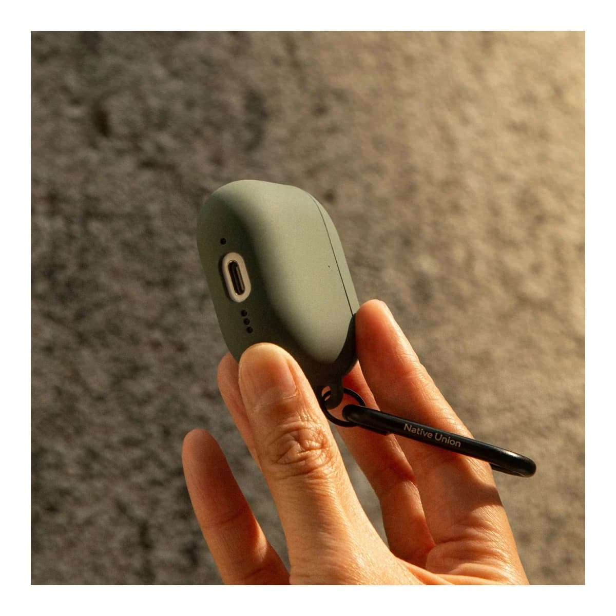 NATIVE UNION Futrola Active Case za AirPods 4, Slate Green