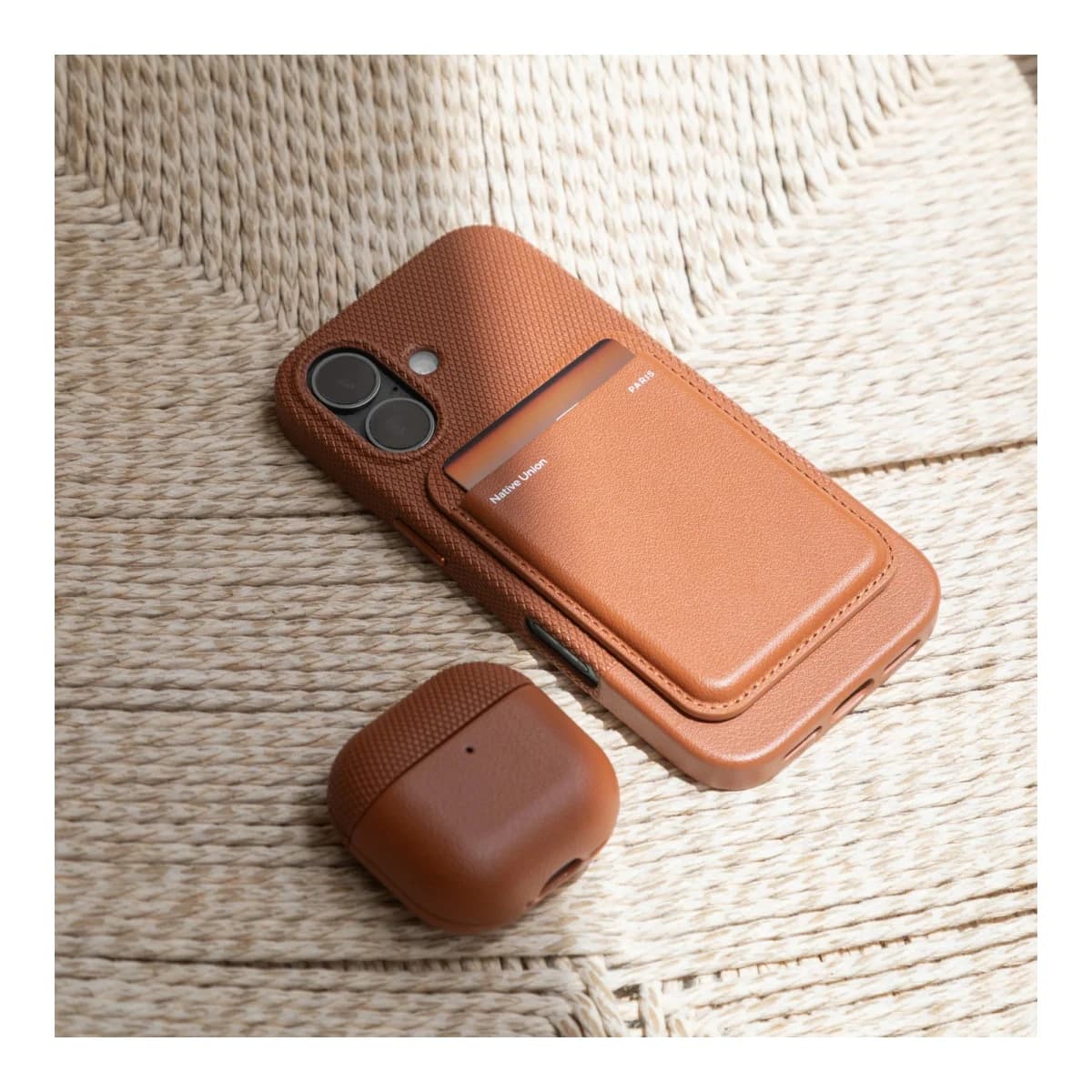 NATIVE UNION Futrola za AirPods 4 (Re)Classic, Tan