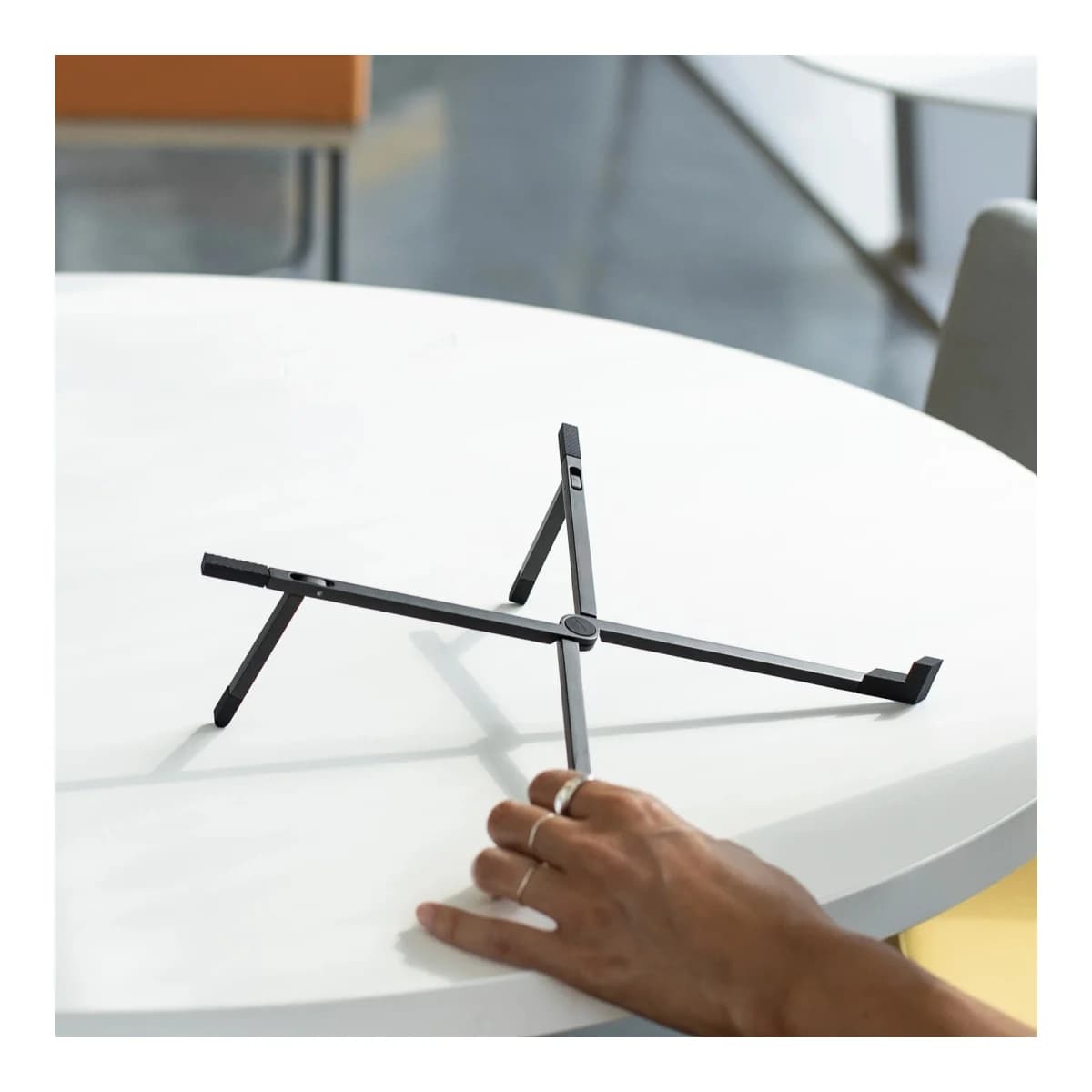 NATIVE UNION Stalak za laptop Fold Aluminium, aluminijumski, crni