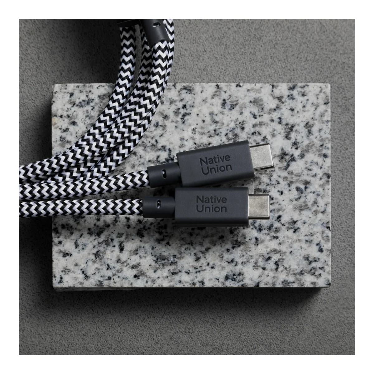 NATIVE UNION Kabl Belt Cable 2-in-1, USB-C na USB-C, 140W, Zebra