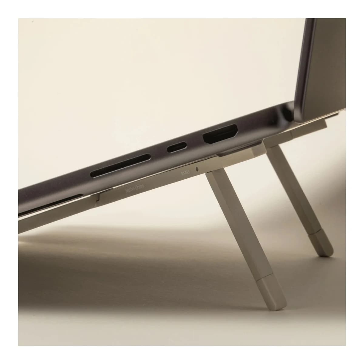 NATIVE UNION Stalak za laptop Fold Aluminium, aluminijum, sklopiv, Sandstone