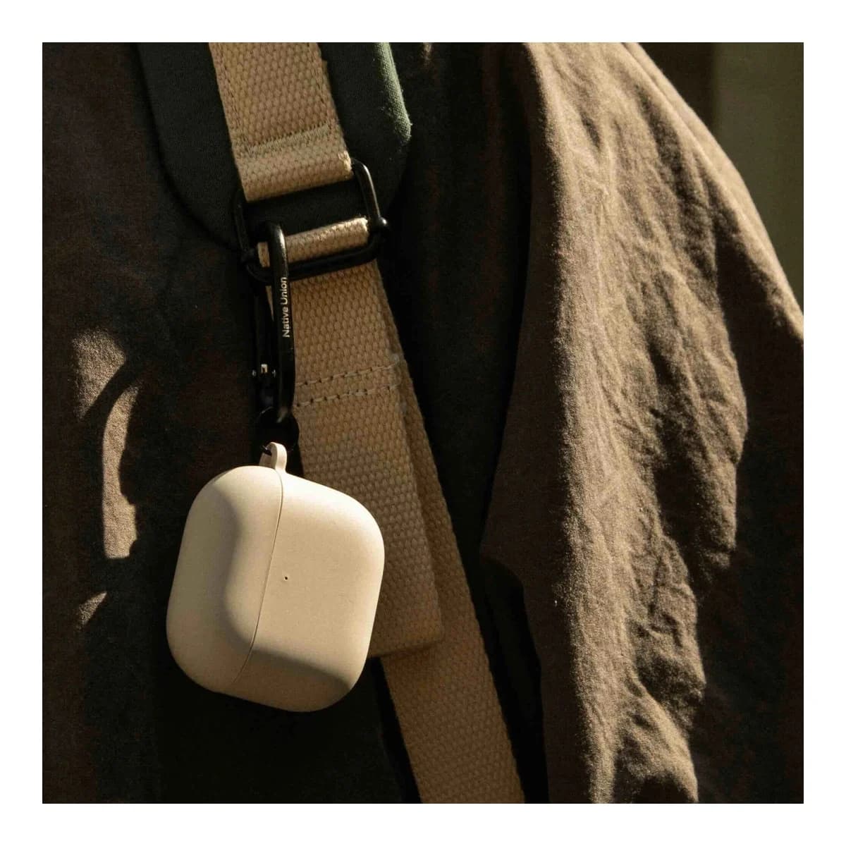NATIVE UNION Futrola Active Case za AirPods 4, Sandstone