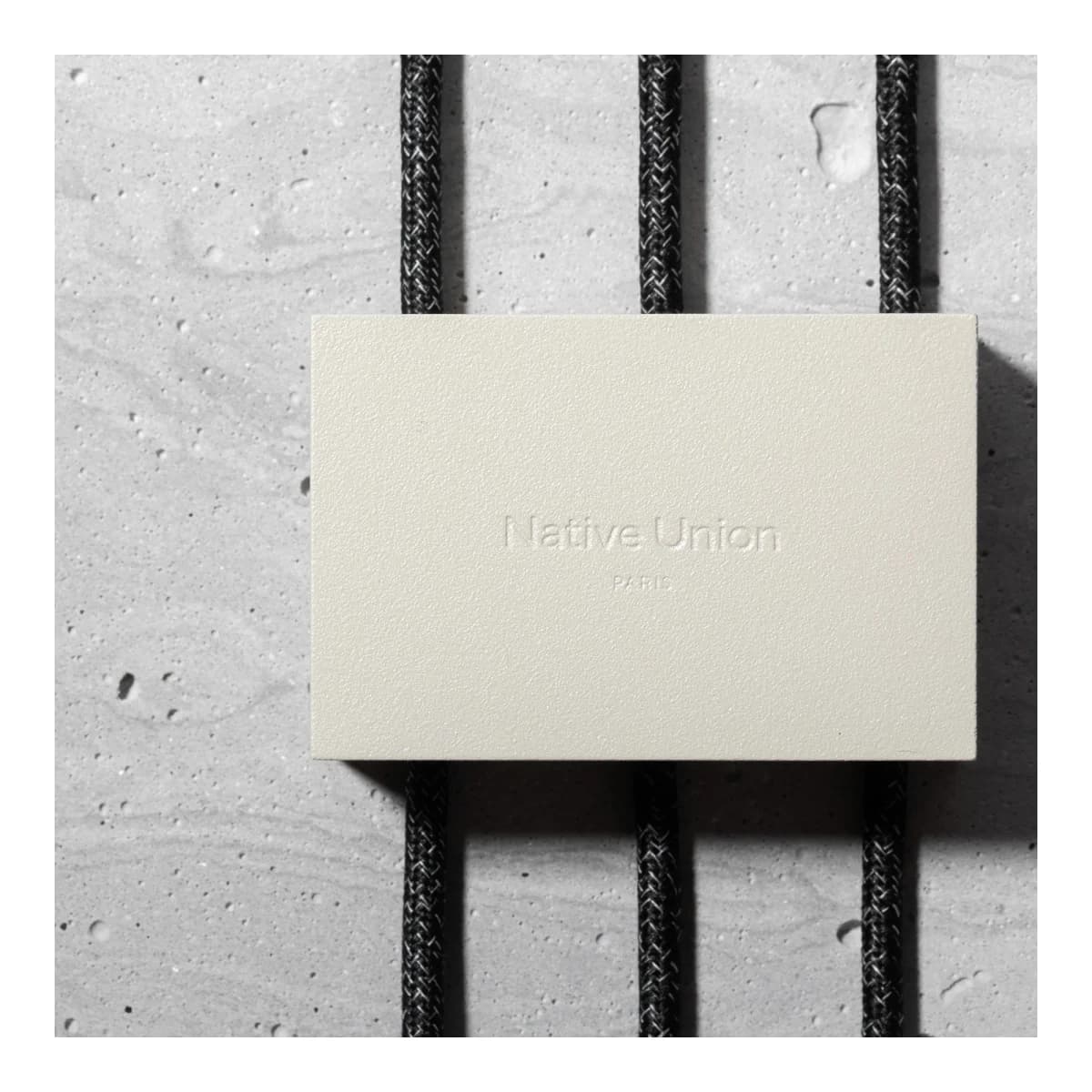 NATIVE UNION Organizator kablova Weighter Triple Channel, Sandstone