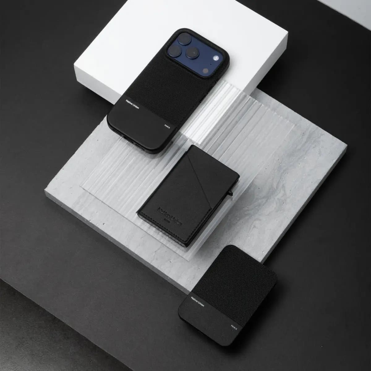 NATIVE UNION Futrola (Re)Classic za iPhone 18 Pro, crna