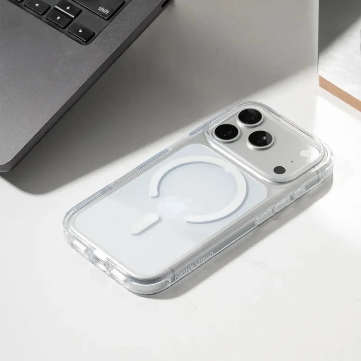 NATIVE UNION Futrola (Re)Clear za iPhone 18 Pro Max, prozirna, Clear